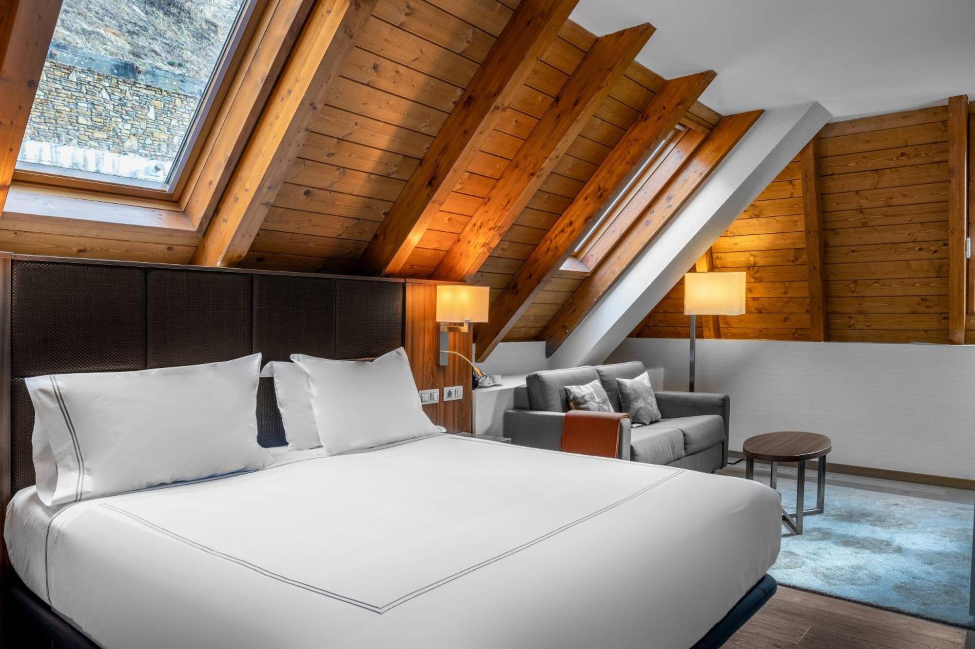 Hotel Ac Baqueira Ski Resort, Autograph Collection Baqueira Beret Buitenkant foto