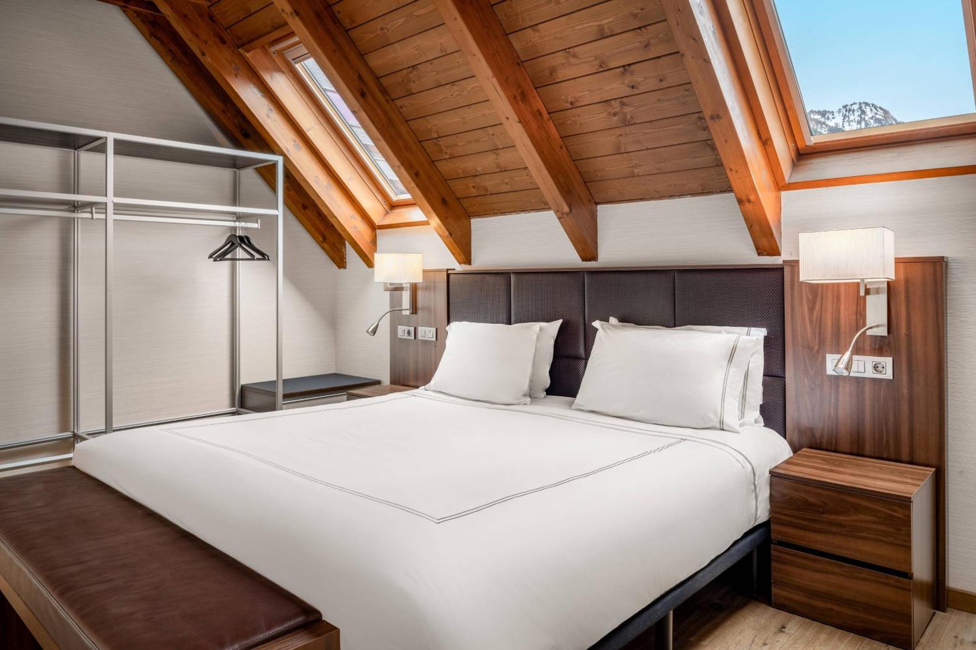 Hotel Ac Baqueira Ski Resort, Autograph Collection Baqueira Beret Buitenkant foto