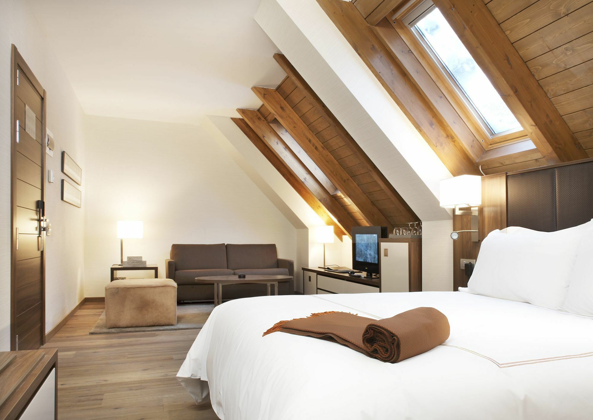 Hotel Ac Baqueira Ski Resort, Autograph Collection Baqueira Beret Buitenkant foto