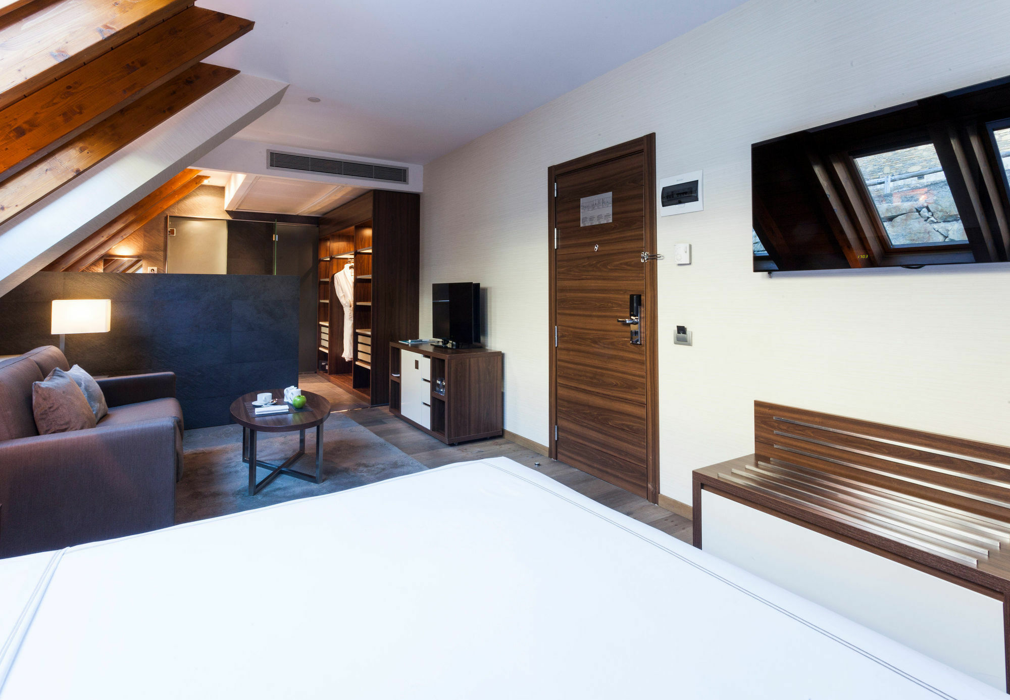Hotel Ac Baqueira Ski Resort, Autograph Collection Baqueira Beret Buitenkant foto